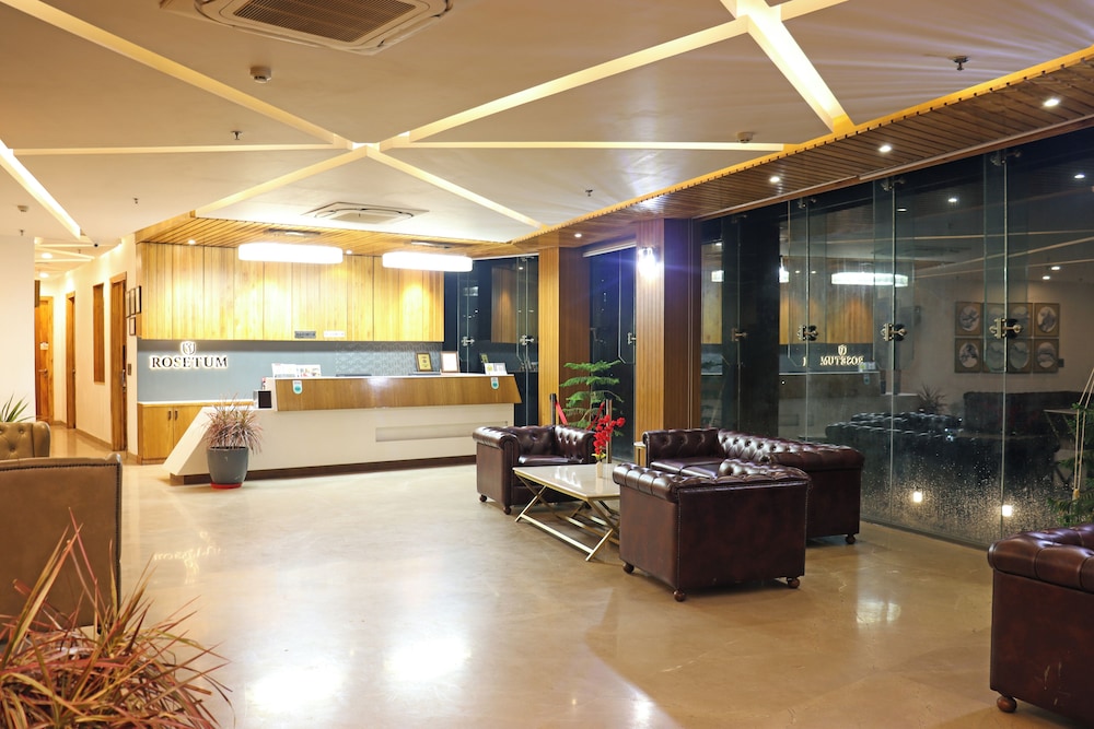 Lobby at Rosetum Kasauli, KASAULI
