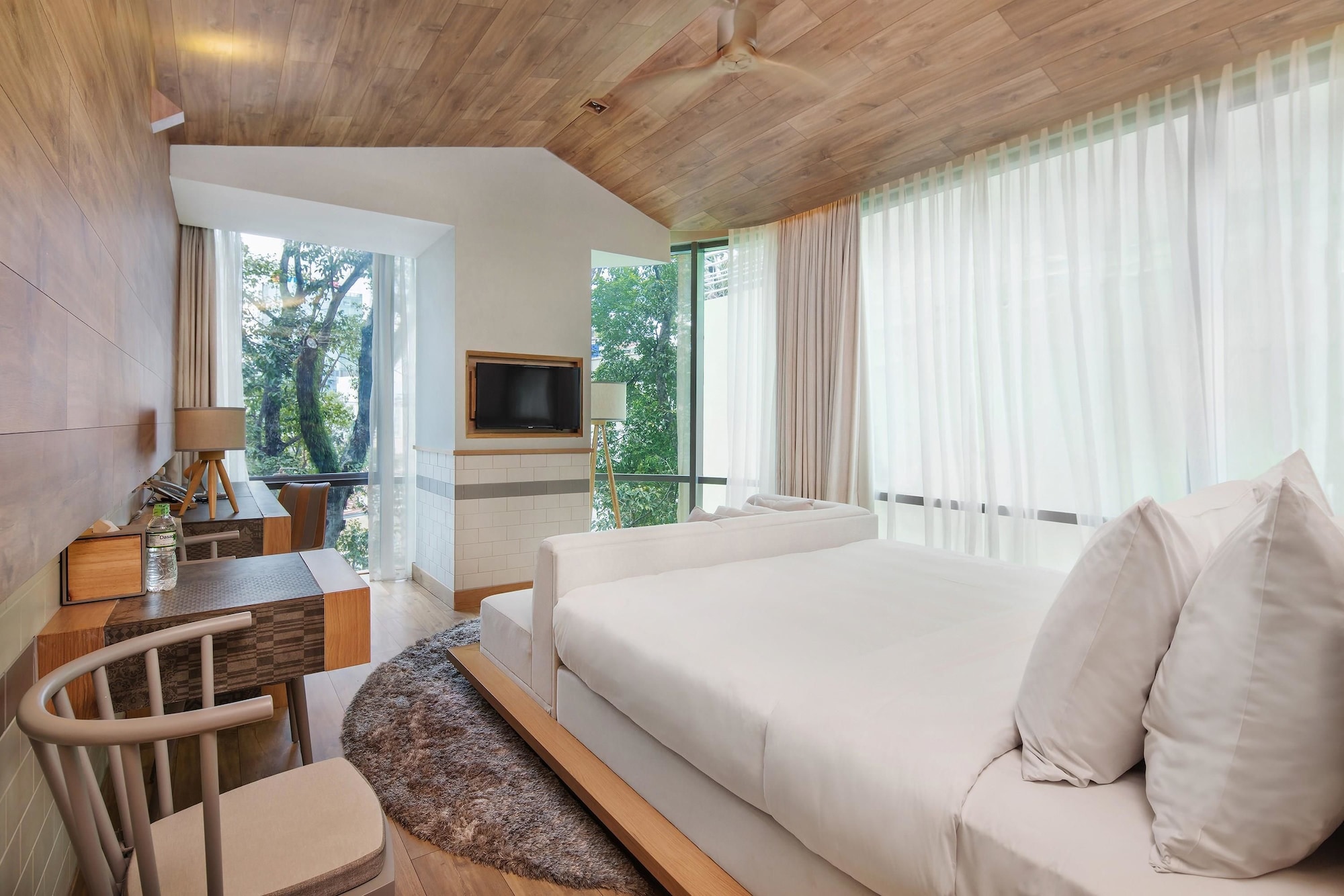 SUITE, DOUBLE BED