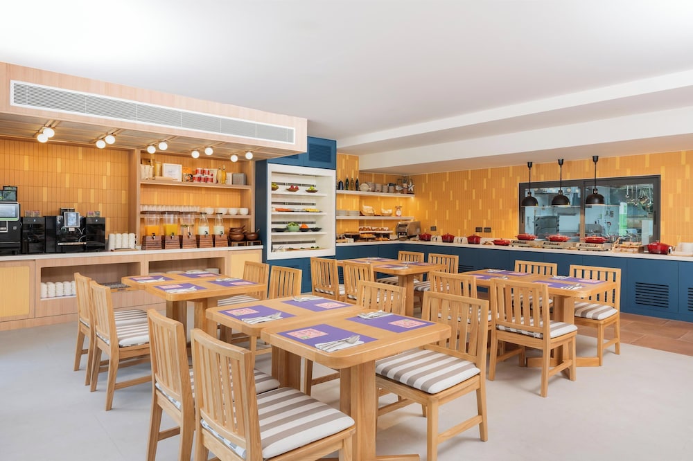 ibis Styles Phuket Bangtao 39/51