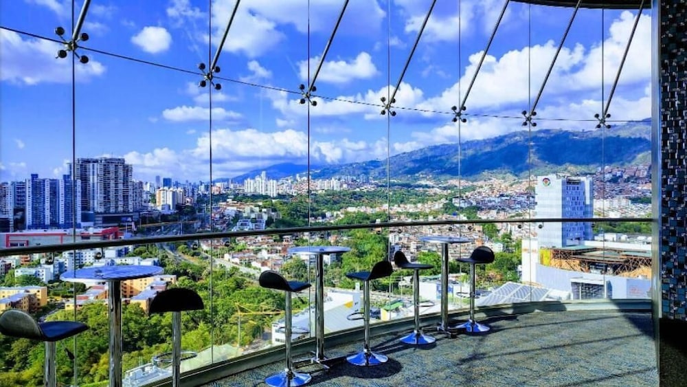 Hotel Roseliere Bucaramanga 44/50