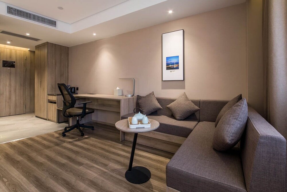 Atour Hotel Ningbo Tianyi Square 18/30