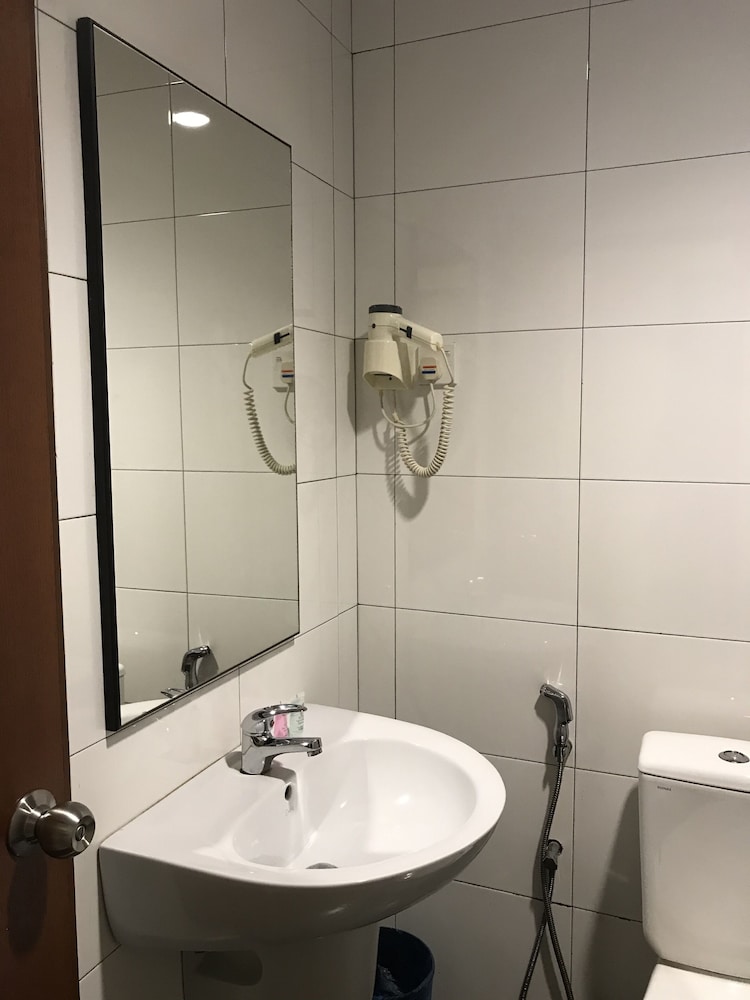 Ssl Traders Hotel 22/24