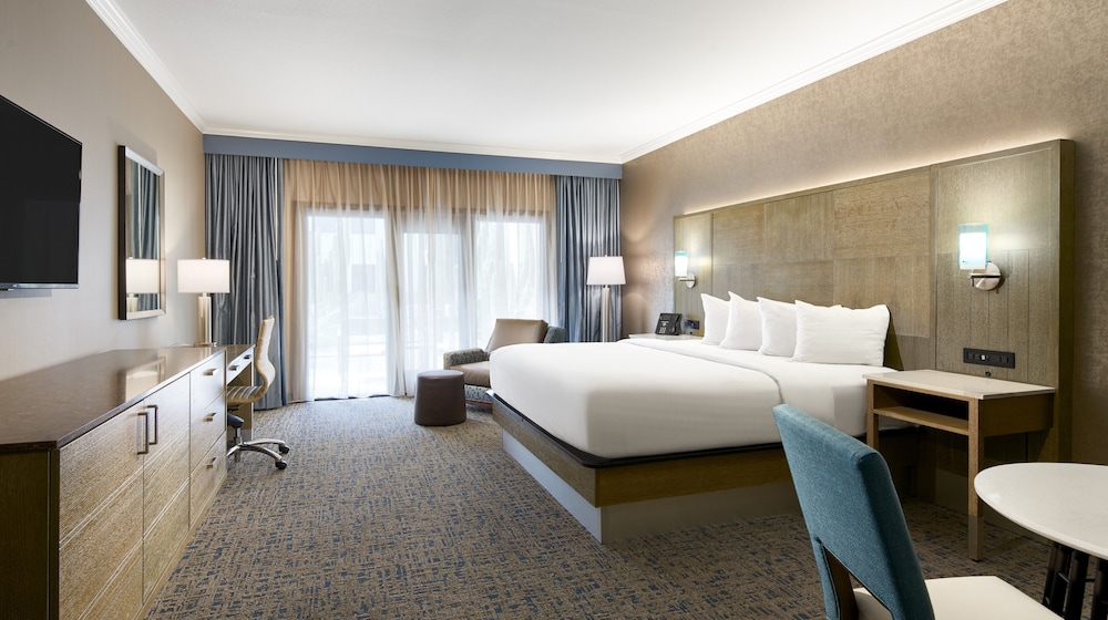 Harrah's Ak-Chin - A Caesars Rewards Destination 24/42