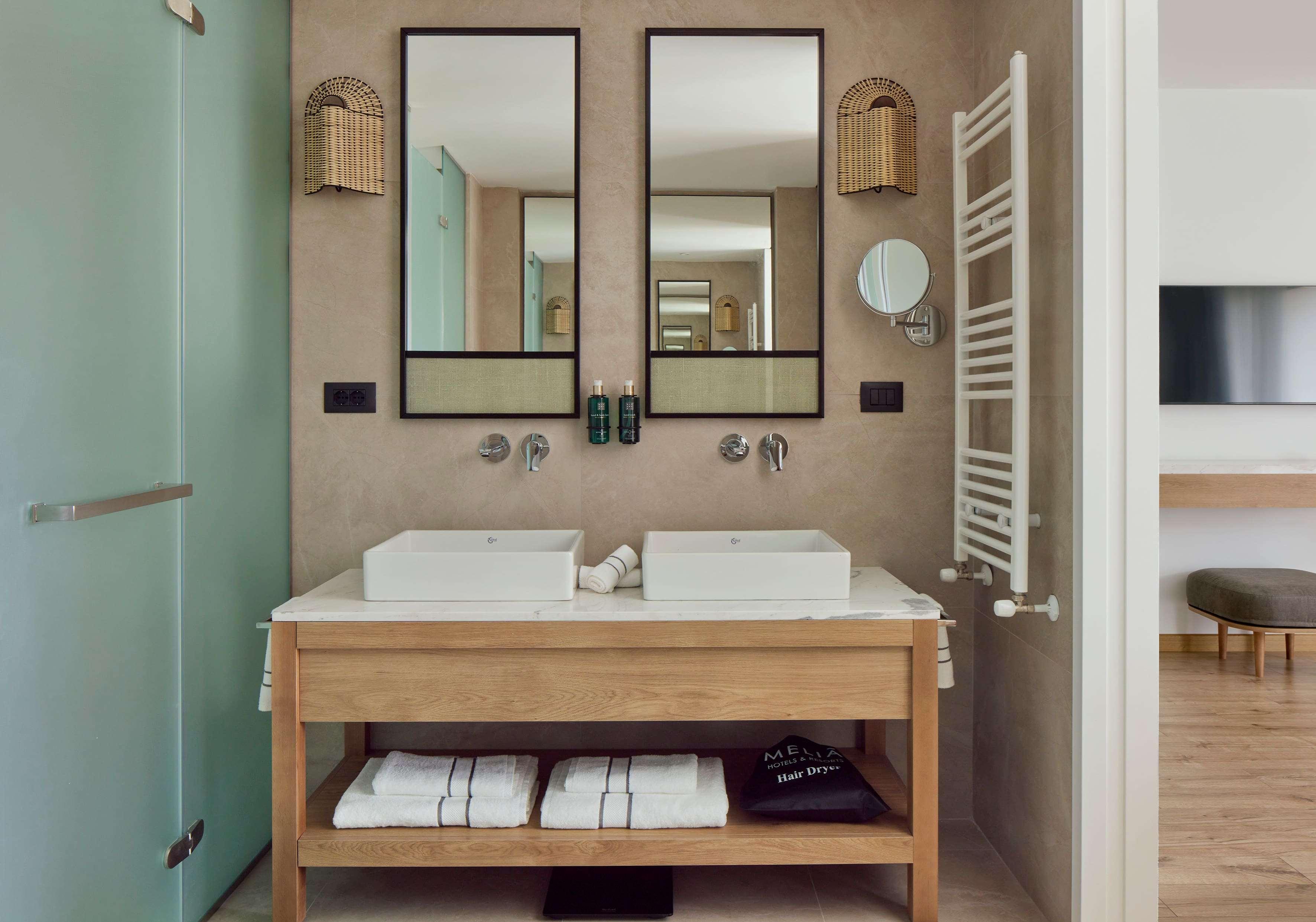 Deluxe, Garden View, Private Garden، MELIA DURRES ALBANIA 2/2