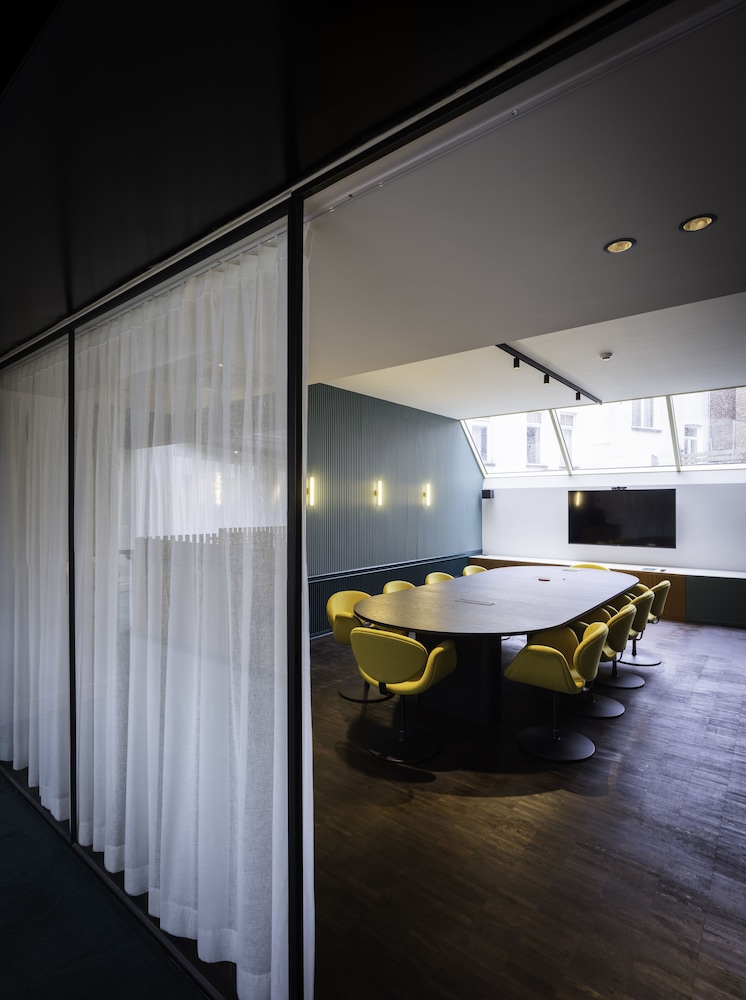 Yalo Urban Boutique Hotel Ghent 4/50