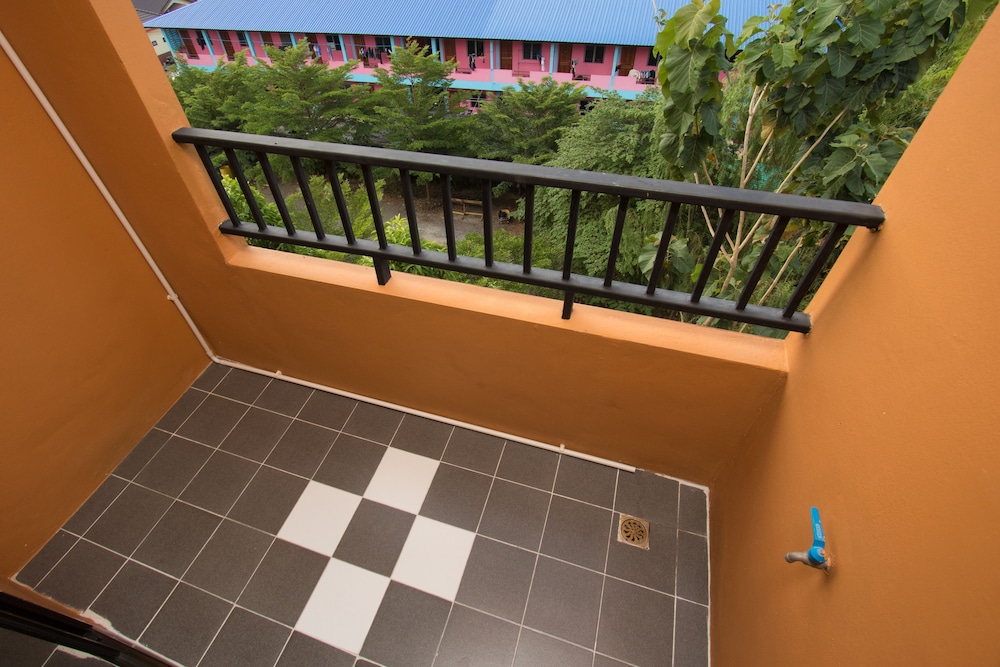I-Home Residence And Hotel 8/67