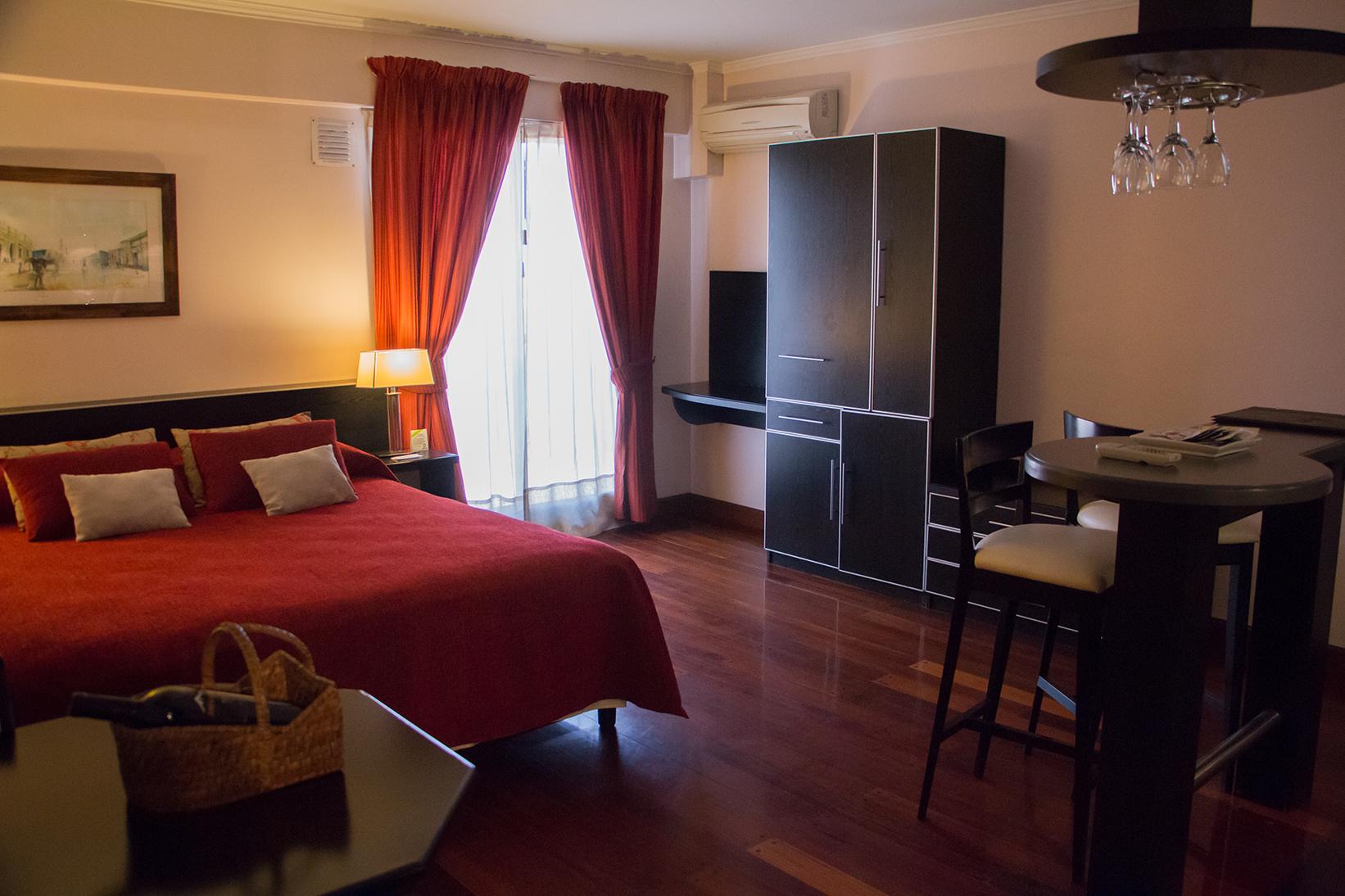 Suite, Double Bed