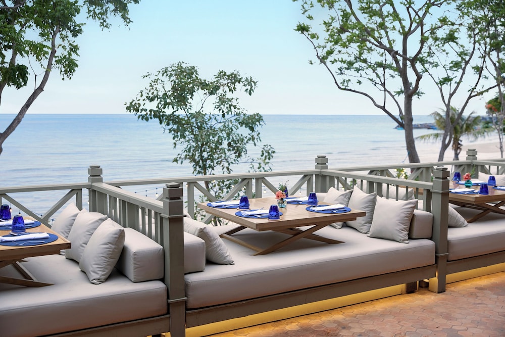 CHARRAS Bhawan Hotel and Residences 42/50