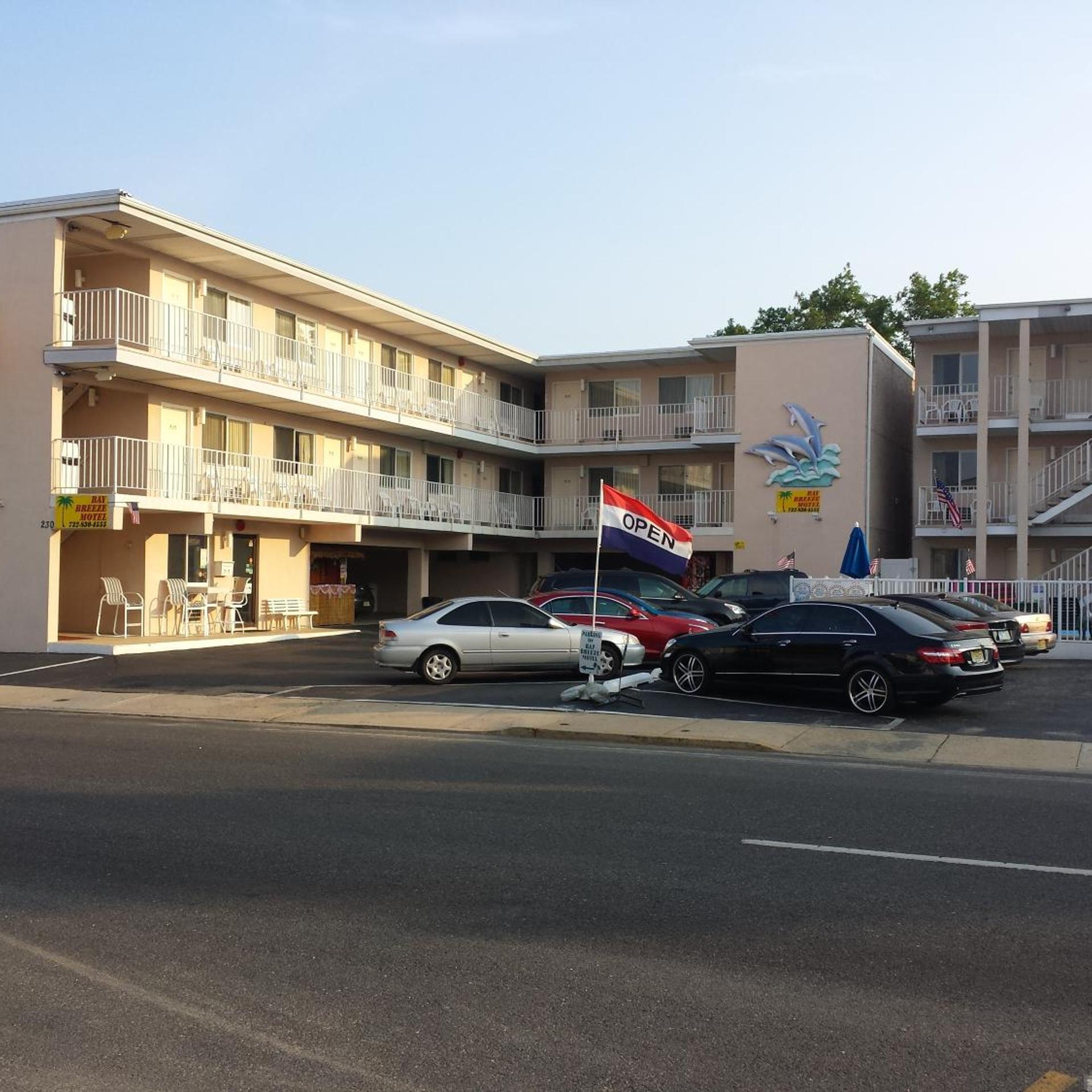 Bay Breeze Motel 21/28