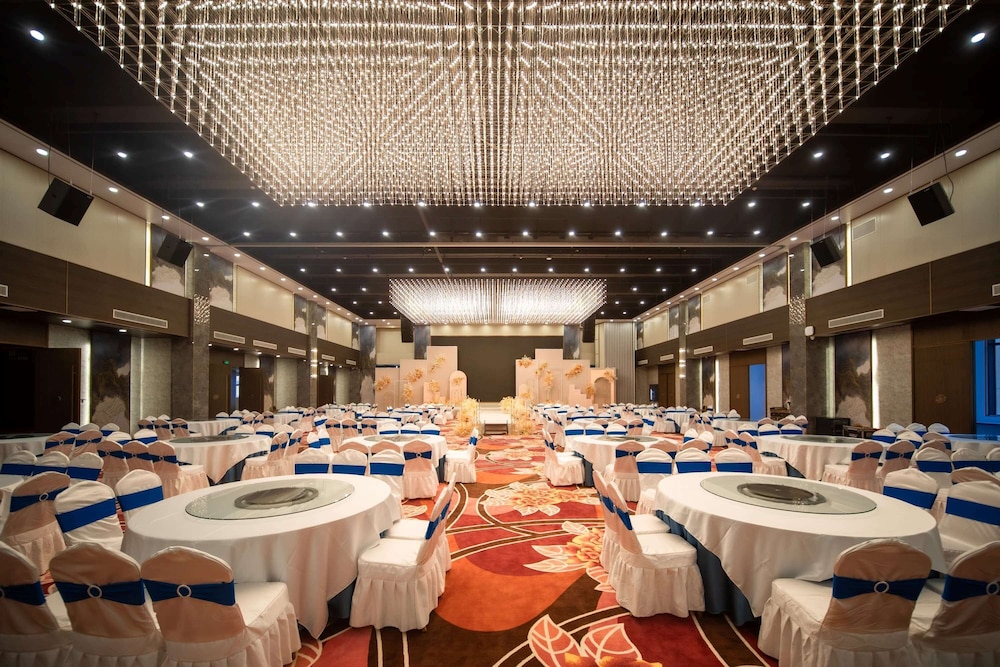 Ramada Plaza by Wyndham Hezhou North 24/32