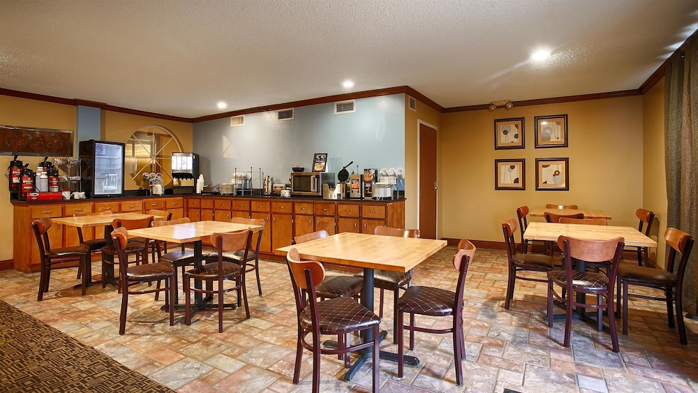 BEST WESTERN NATCHITOCHES INN 17/27