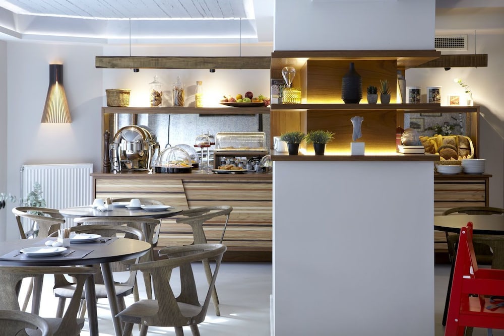 Apollon Library Suites 29/38