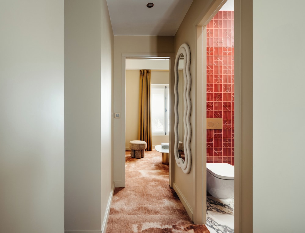Jills Hotel 37/37
