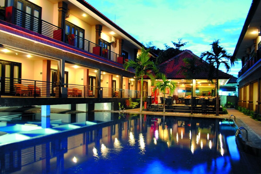 Taman Tirta Ayu Pool And Mansion 5/35