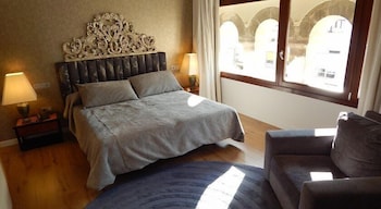 Palau Dels Osset 4/33