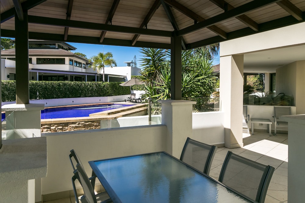 Grand Mercure Allegra Hervey Bay 31/74