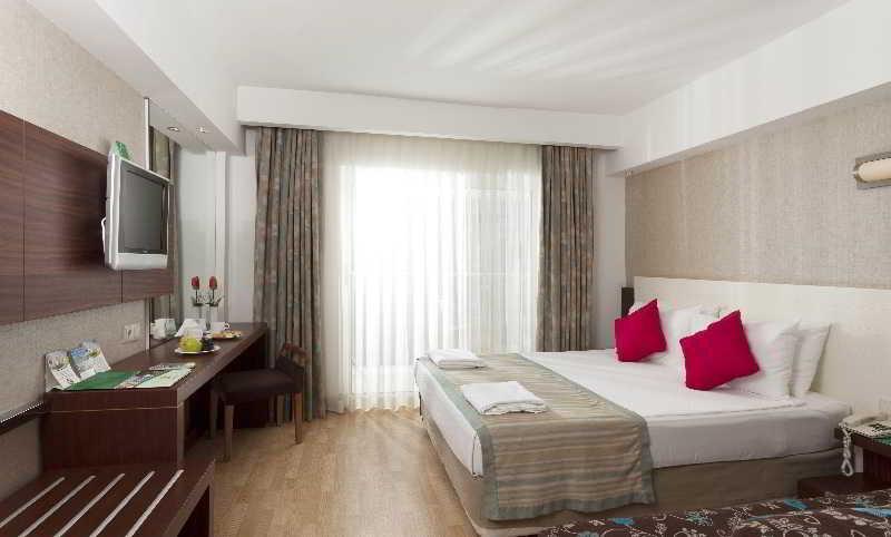 Room at Seher Resort Spa, EVRENSEKI