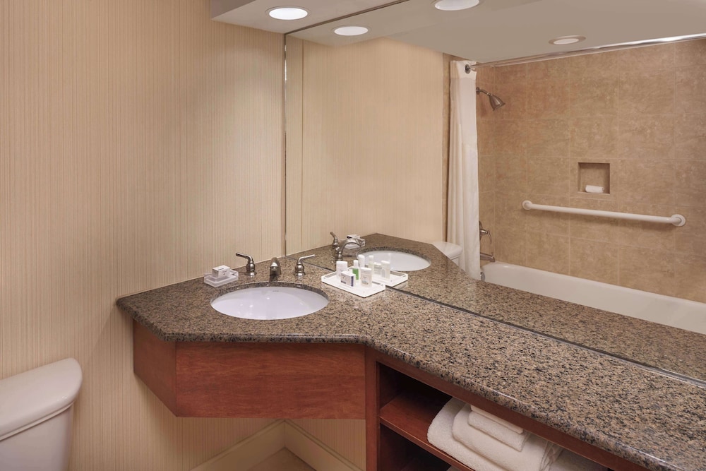 Wyndham Executive Center Columbia 59/60