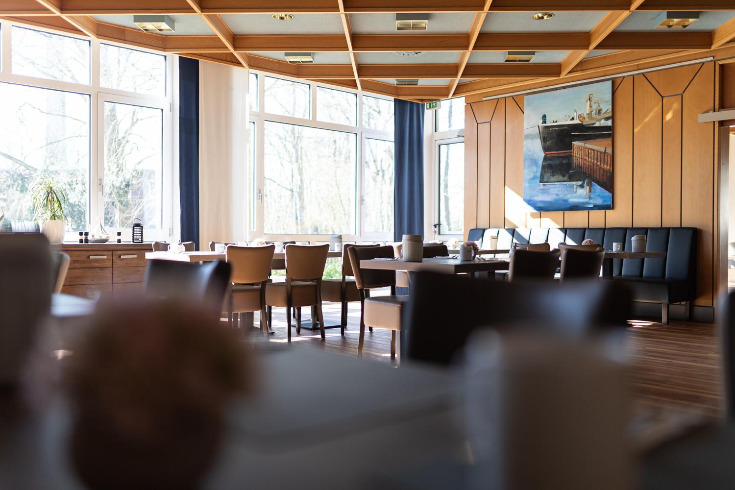 TIDE Hotel 36/50