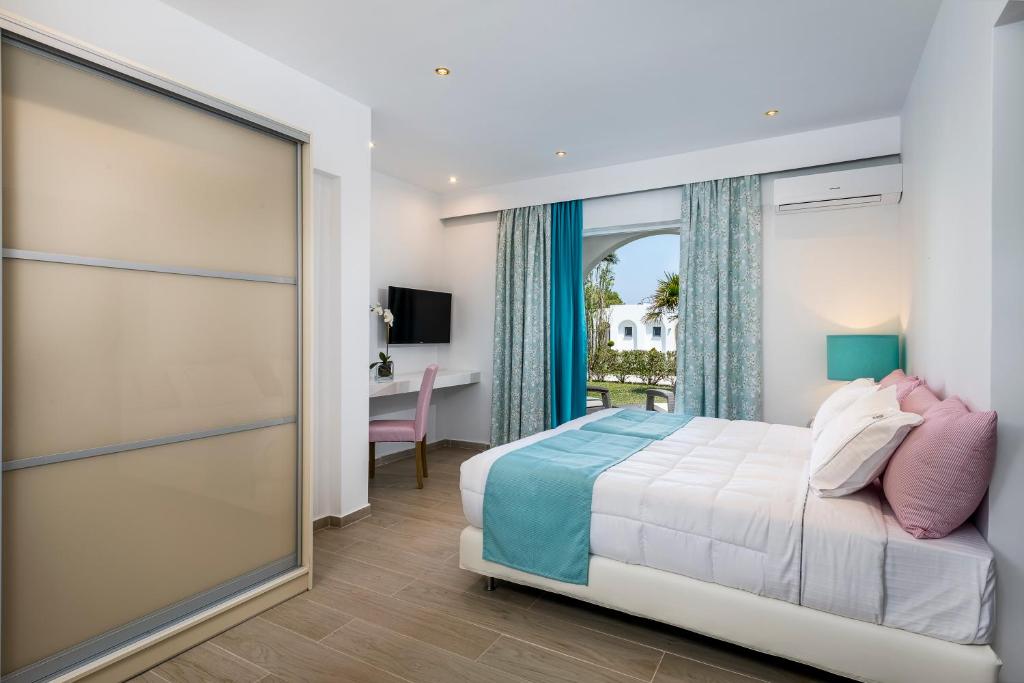 Superior, Double or Twin Bed