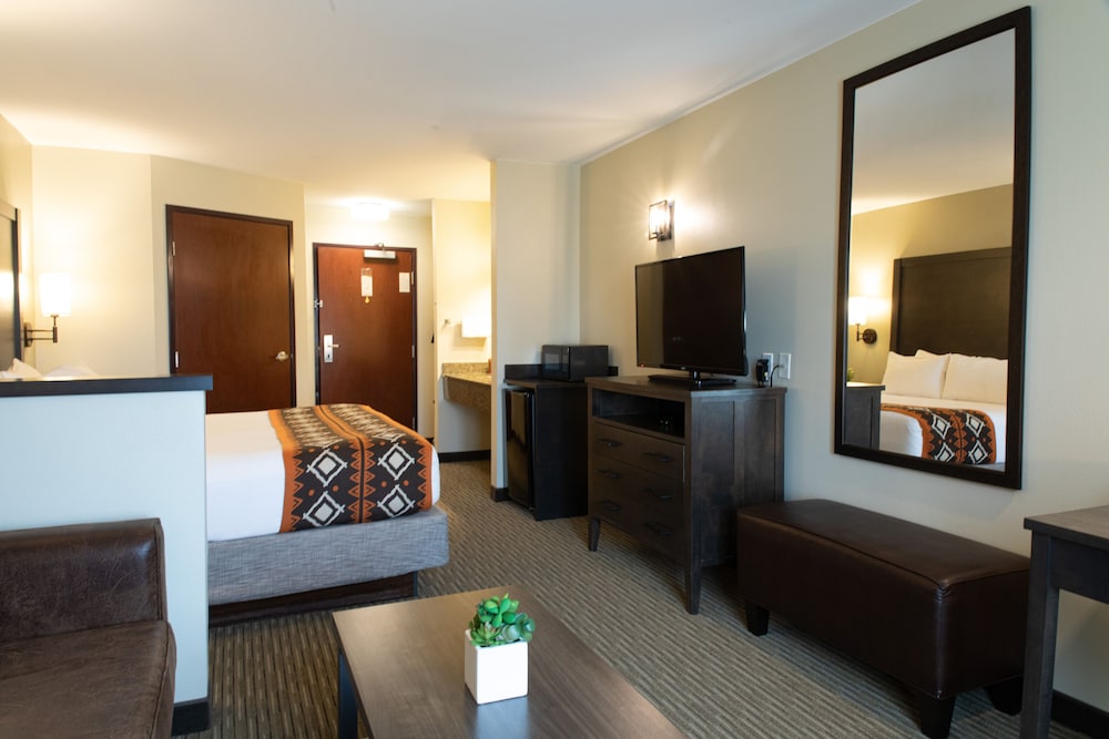 Oxford Suites Pendleton 32/54