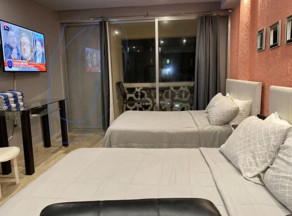 Cancun Plaza Condo 28/49