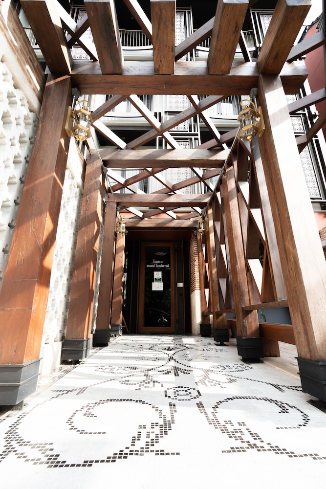Sanae' Oldtown Hotel 37/48