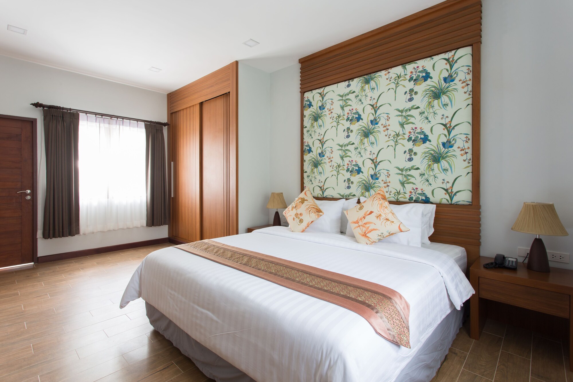 2 BEDROOMS, POOL, VILLA