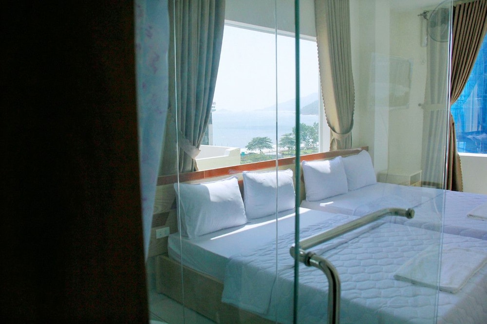 Yen Vy 04 Luxury Hotel 16/33