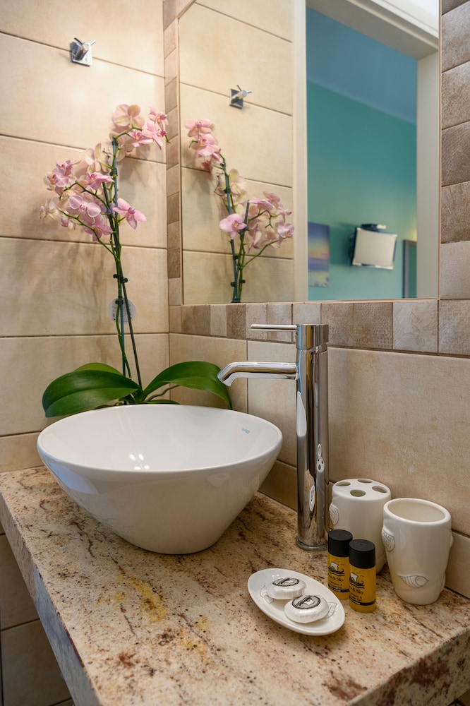 Avra Hotel 44/44
