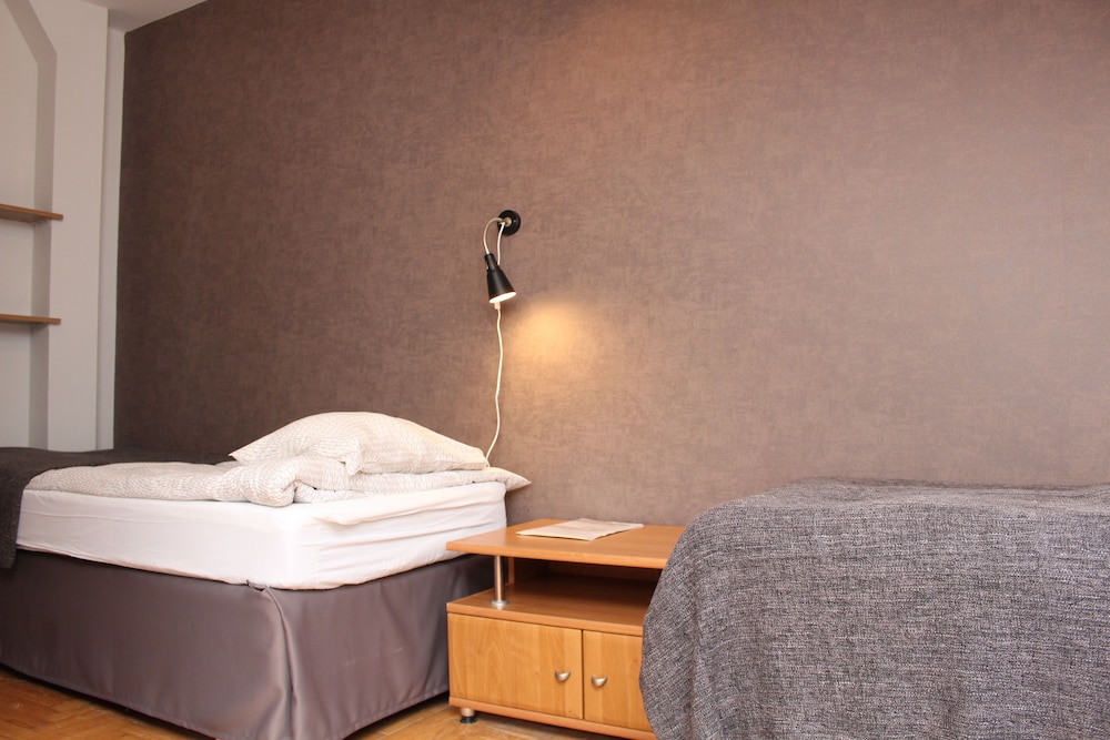 Cracow Old Town Guest House 18/40