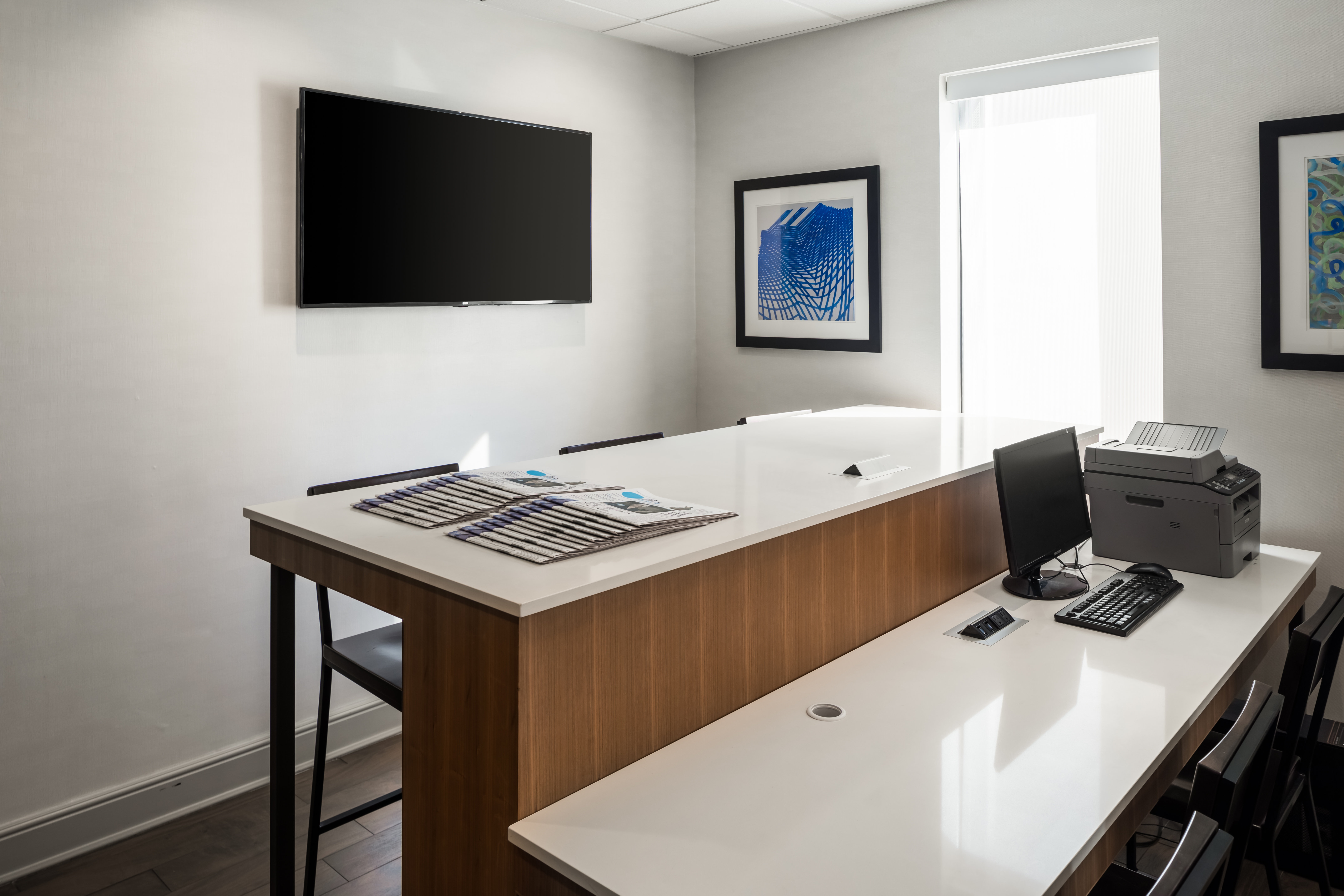 Holiday Inn Express Atlanta Airport College Park 47/57