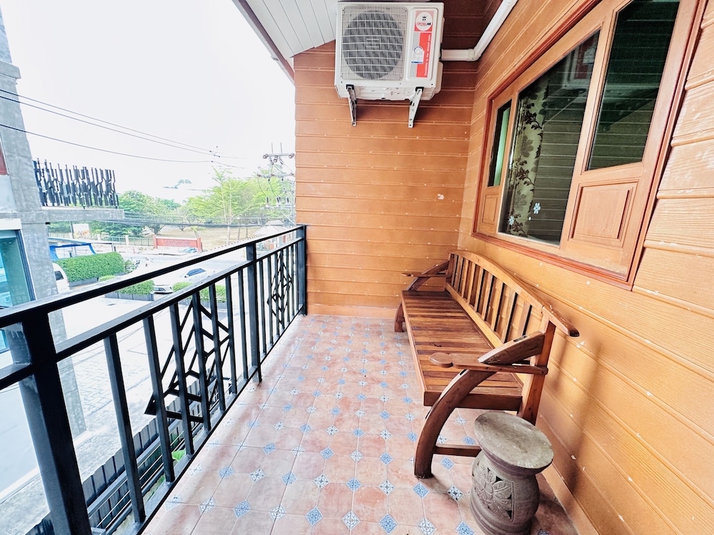 The Luna Hostel 3/50