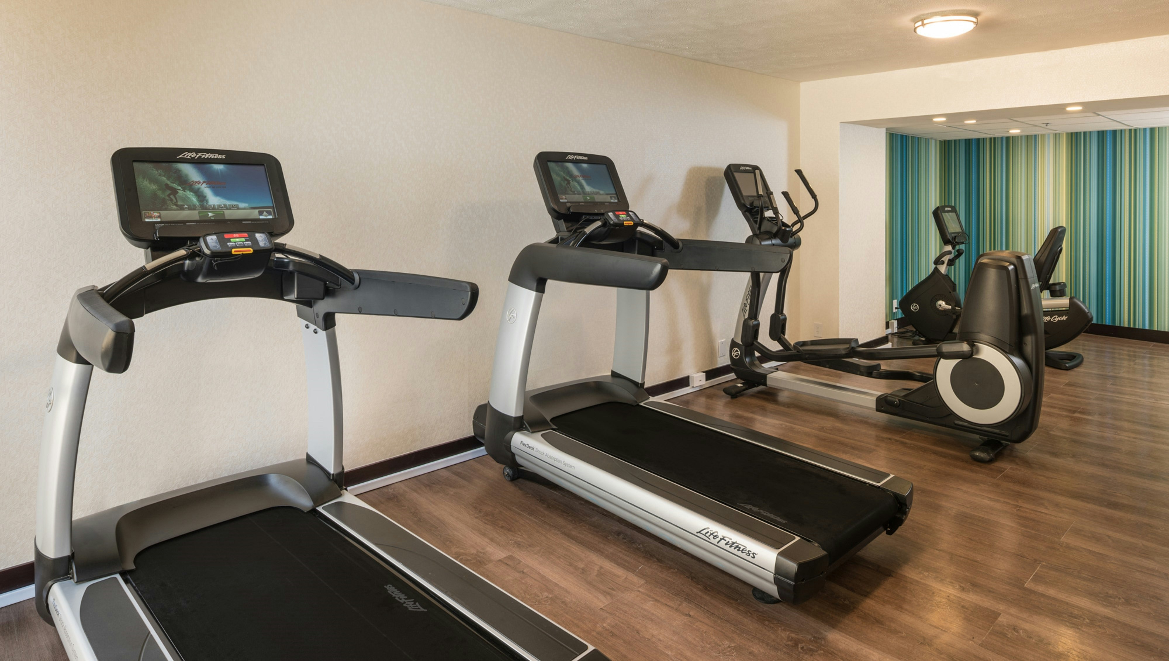 Holiday Inn Express Springfield 13/21
