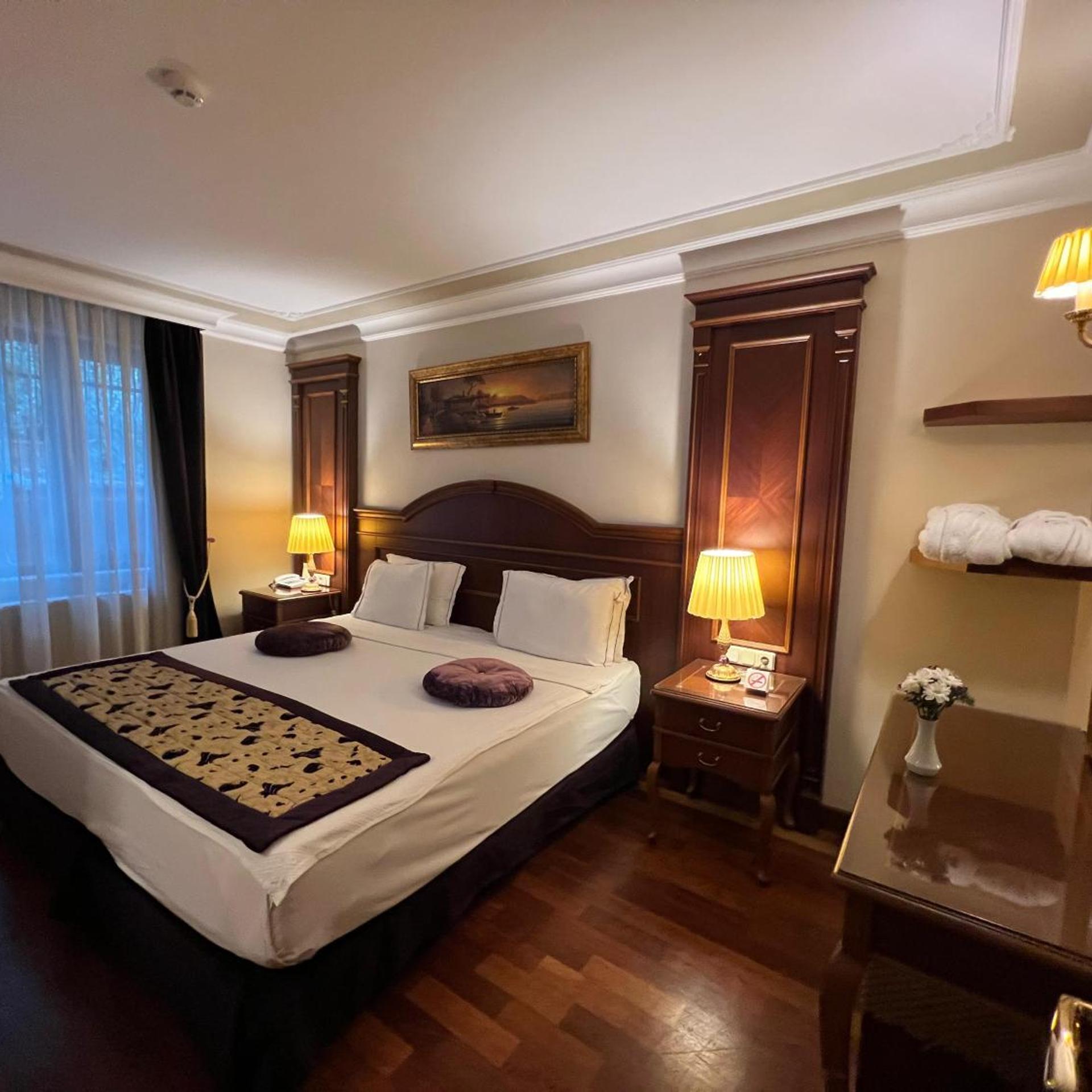 جناح ديلوكس بسرير كوين، Glk Premier Regency Suites And Spa 5/10
