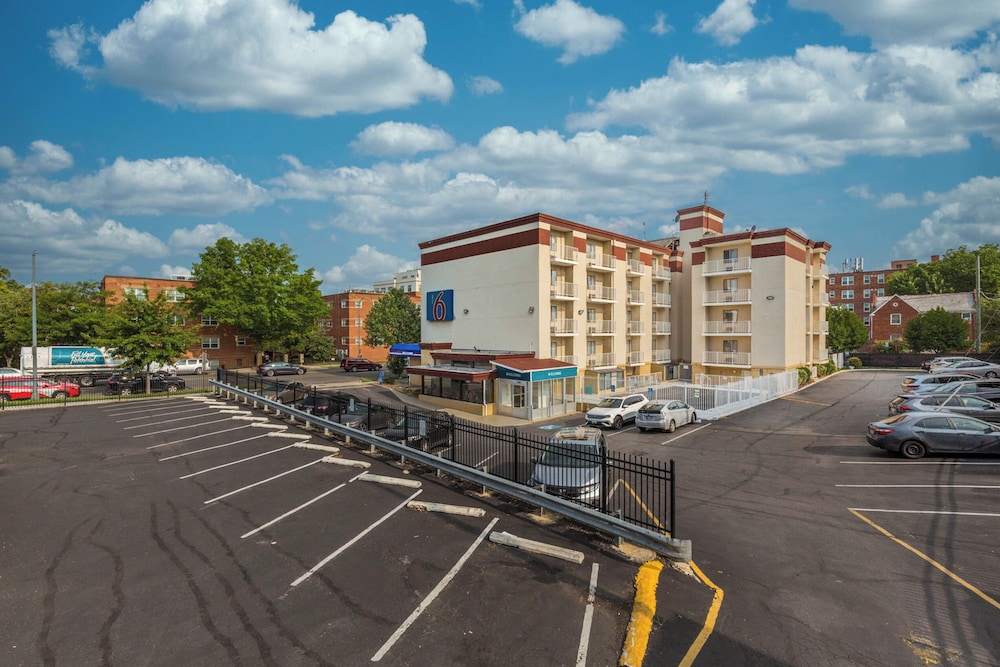 Motel6 Washington, DC 53/66