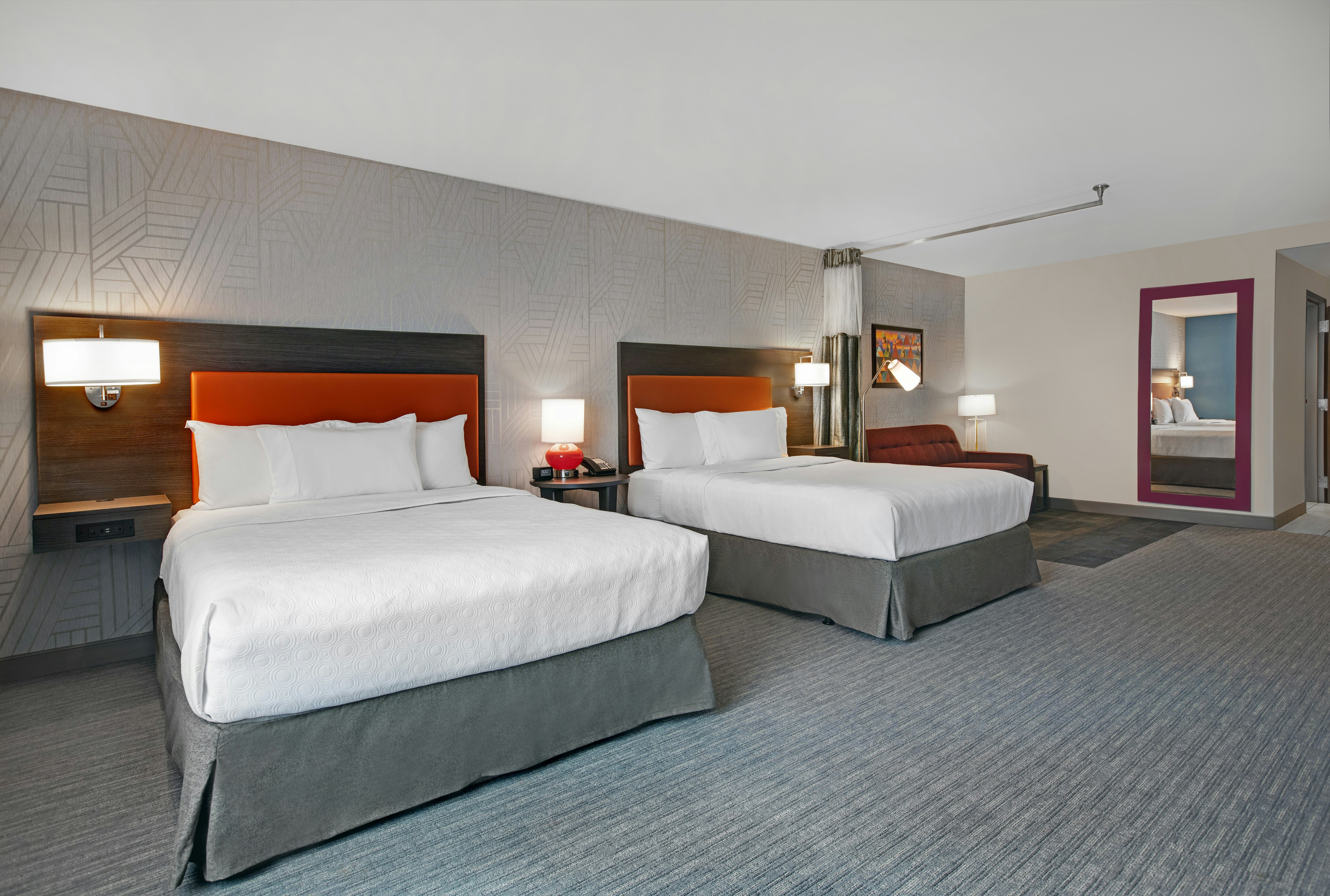 STUDIO, 2 QUEEN BEDS, ACCESSIBLE