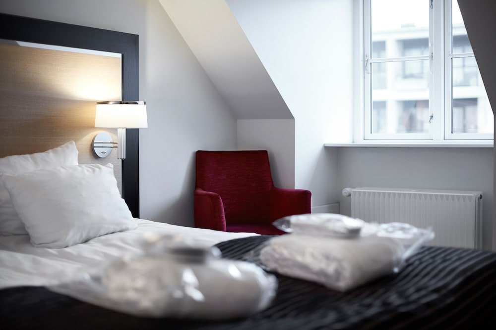 GENTOFTE HOTEL 20/59