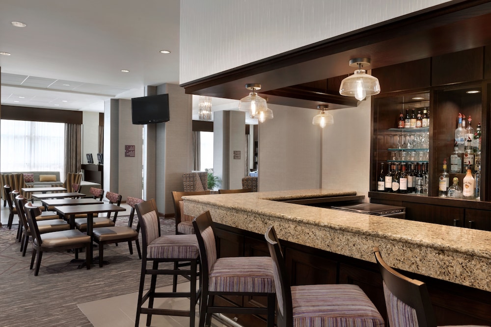 Doubletree By Hilton Milwaukee 39/58
