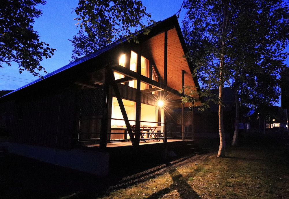 Bliss Cottage Sakura 3/27