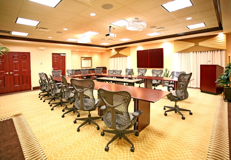 Hilton Garden Inn Cincinnati Blue Ash 19/21