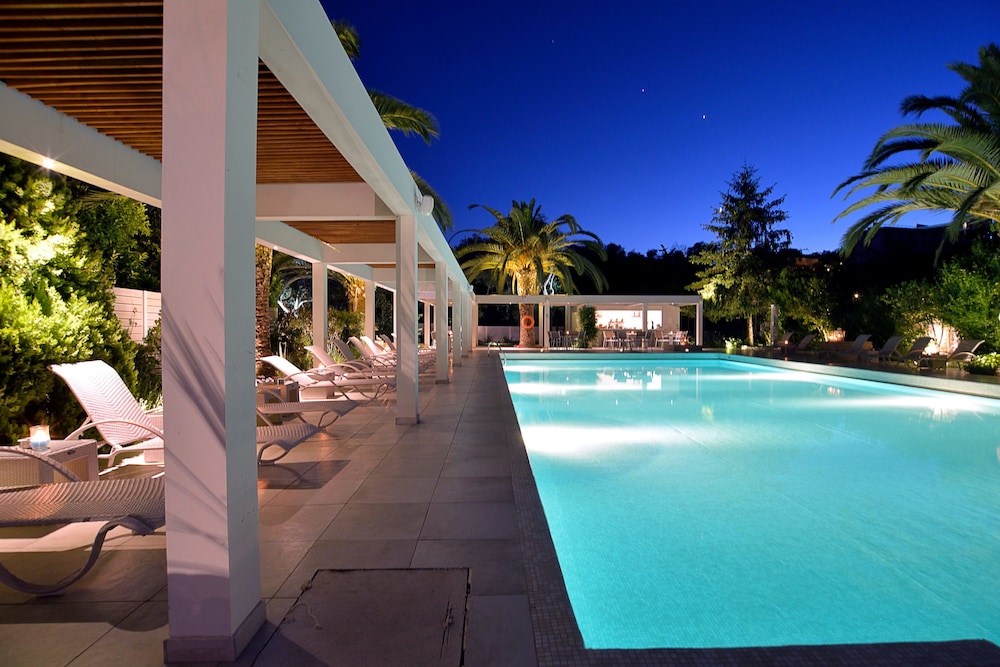 TRYP by Wyndham Corfu Dassia 67/69