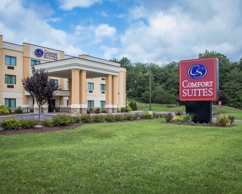 Comfort Suites Lewisburg, PA 3/48