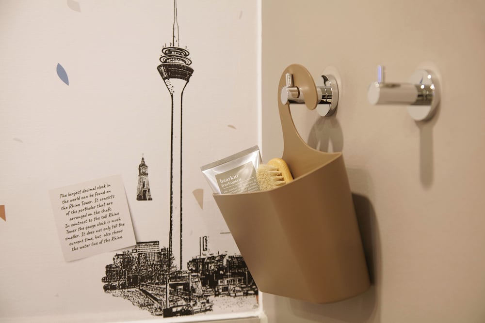 Holiday Inn - the niu, Hub Dusseldorf Messe by IHG 40/73