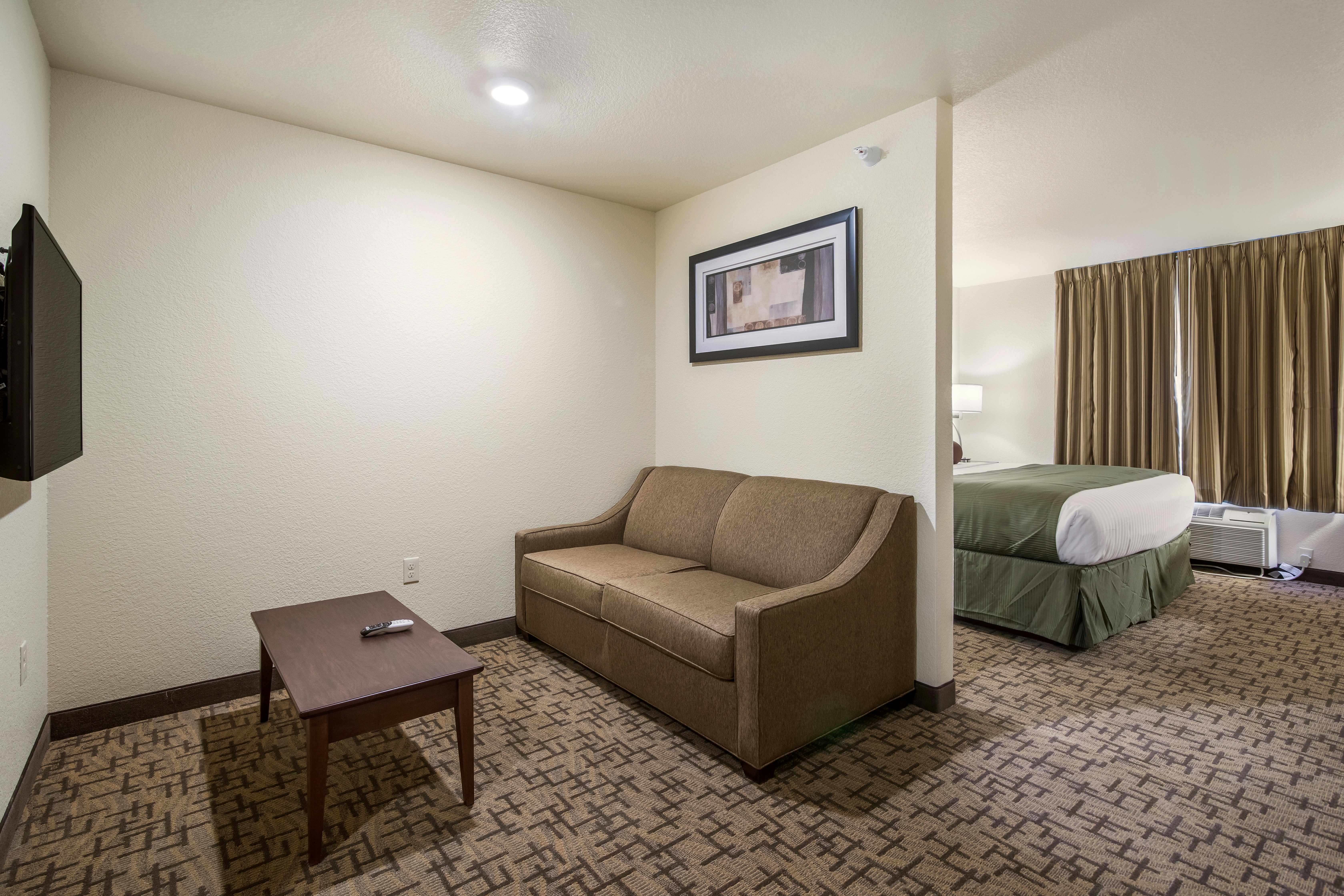 Cobblestone Hotel and Suites Victor 31/52