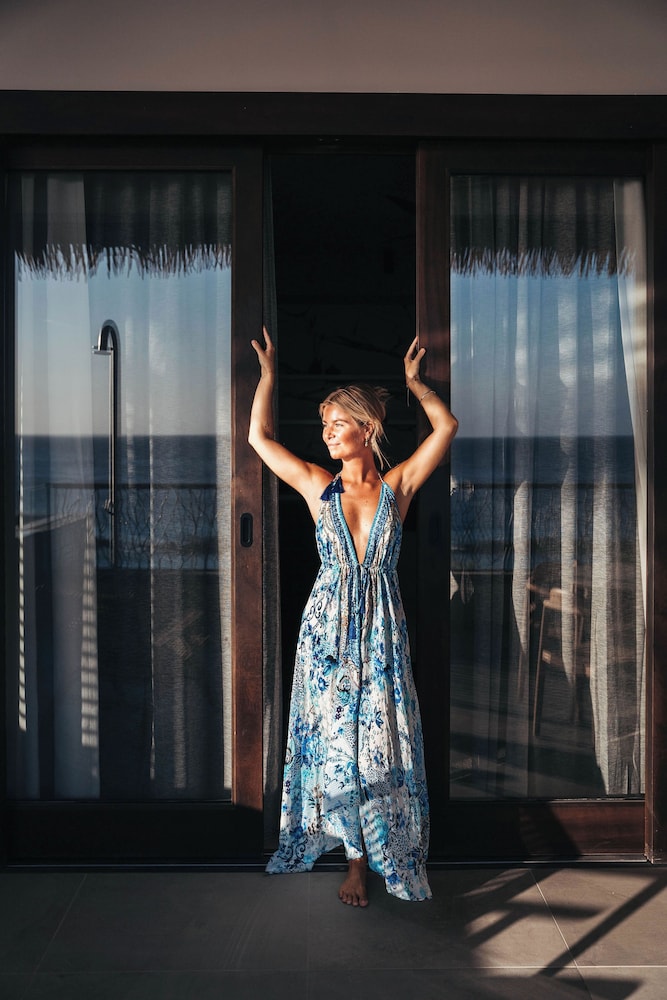 The Kontiki Curacao Beach Resort 8/74
