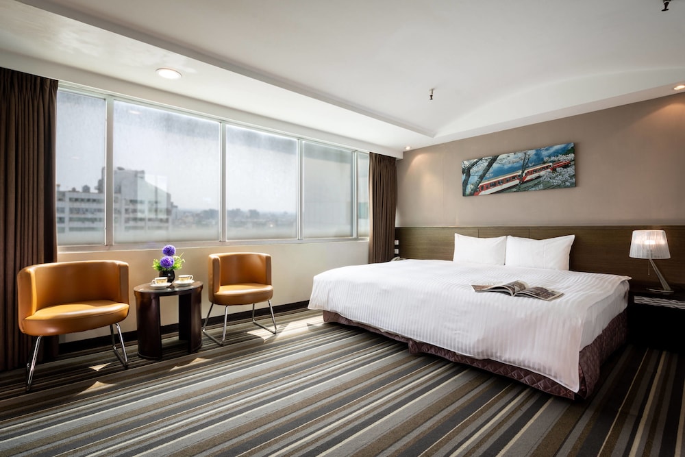 Yoyo Hotel 12/24