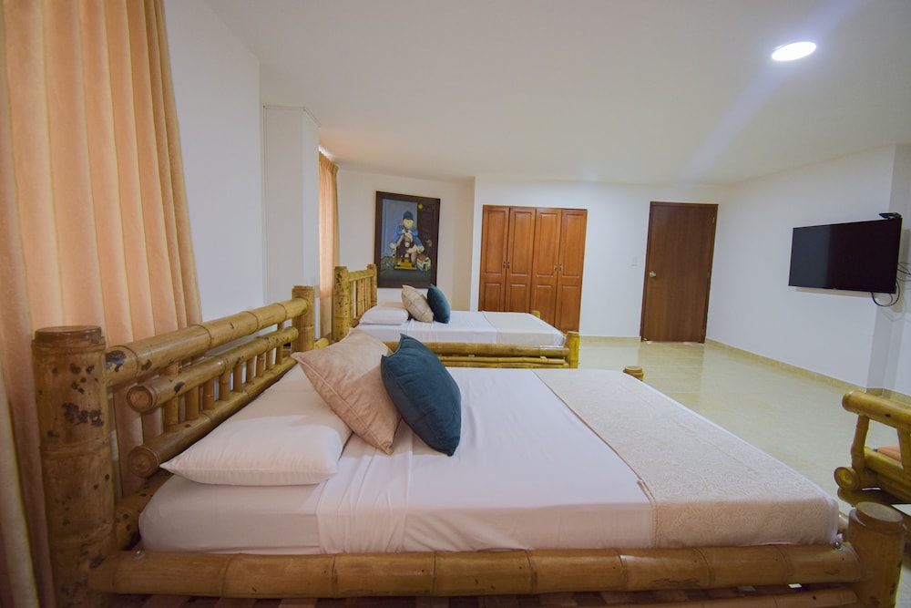 Hotel Toledo Plaza 31/49