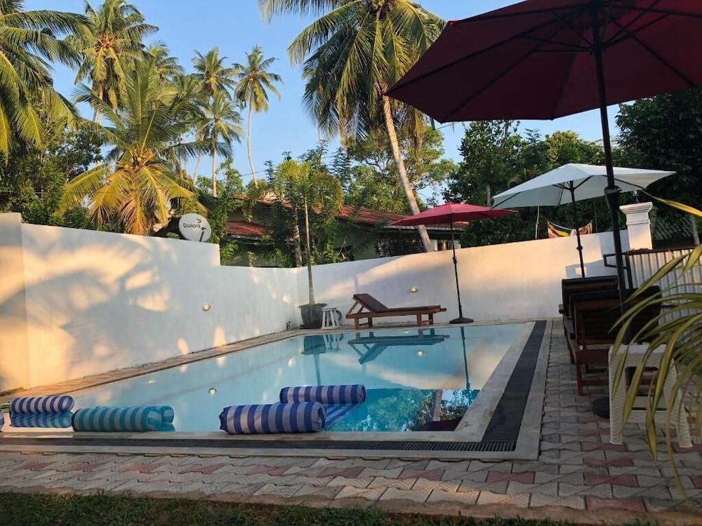 Villa White 23/50