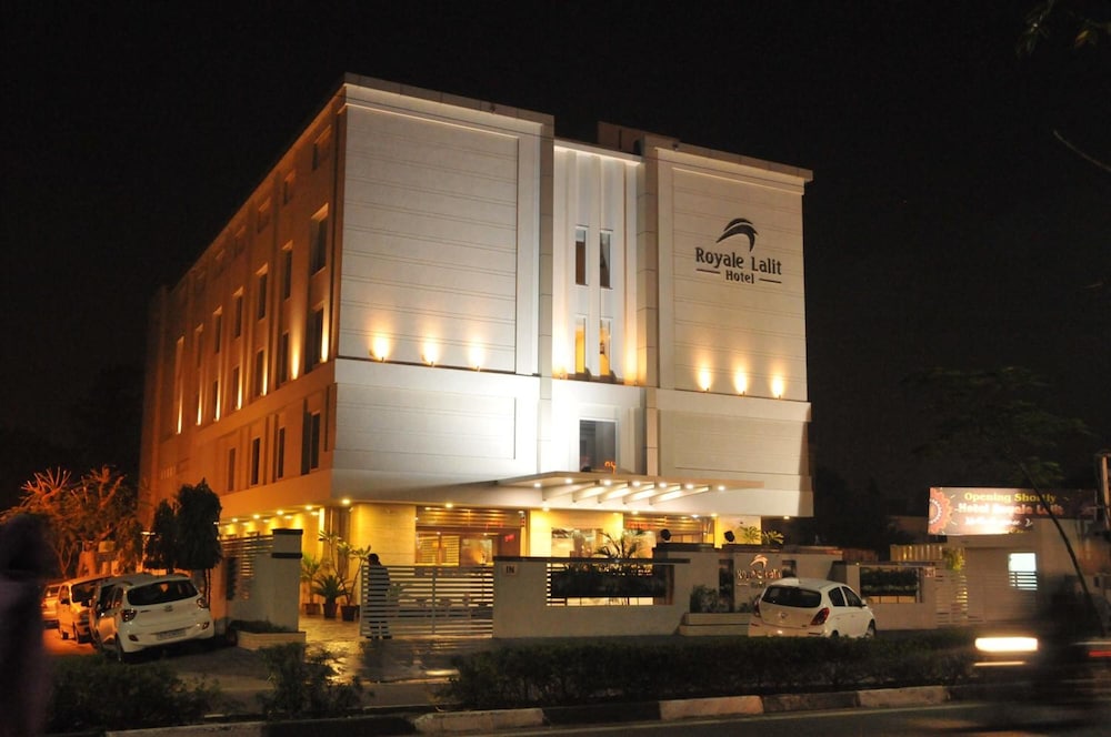Royale Lalit Hotel Jaipur photo1